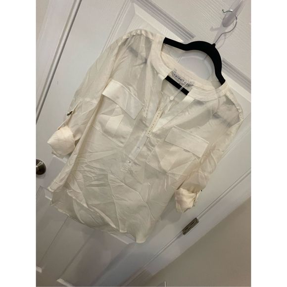 Trina Turk women’s silk blouse size small white NWT - Picture 1 of 6